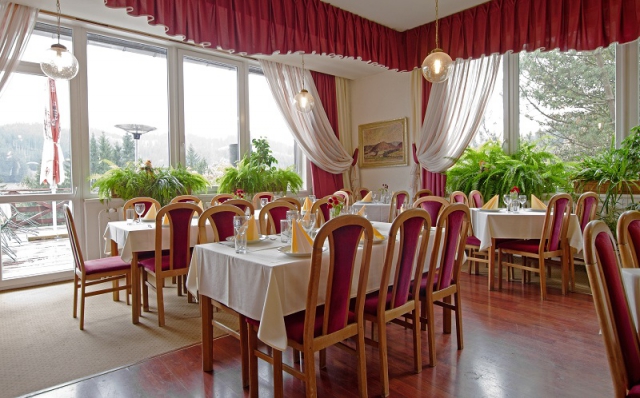 Kavárna v Hotelu TATRA & SPA Velké Karlovice – zážitková gastronomie